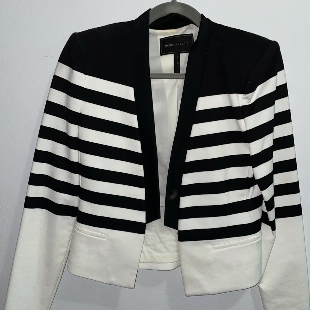 BCBGMaxAzria B&W Striped Blazer